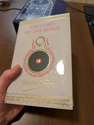 THE LORD OF THE RINGS - Single volume illustrated edition - J. R. R. Tolkien - 9780008471286
