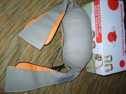 Универсальный массажер Massager of Neck Kneading, Электрический массажер для шеи, плеч, спины и поясницы