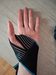 Бандаж зап'ястя еластичний RETTER Flex Wrist Brace фото від покупців 8