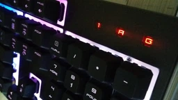 Клавіатура MSI Vigor GK30 UA RGB White фото від покупців 2