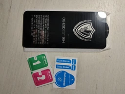 Захисне скло LUX для Realme 6 Full Сover чорний 0,3 мм в упаковці фото від покупців 2