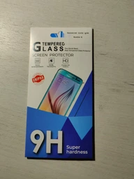Захисне скло LUX для Realme 6 Full Сover чорний 0,3 мм в упаковці