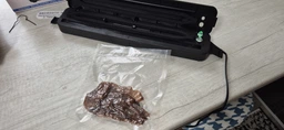 Вакууматор Vacuum Sealer вакуумный упаковщик для еды, бытовой вакууматор черный фото от покупателей 2