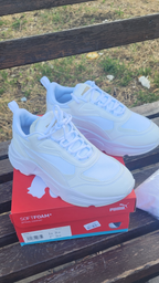 Жіночі кросівки Puma Cassia 38464701 38.5 (5.5) 24.5 см Puma White-Puma White-Puma Team Gold (4064536228723)