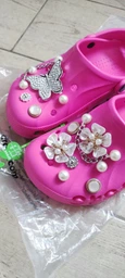 Джибітси на крокси crocs Jibbitz y2k y2k набір біжутерних прикрас на взуття метелики квіти перлини 20 шт сріблястий (SVS) фото від покупців 2