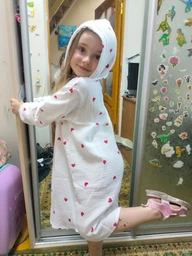 Пляжная туника детская из муслина 128 Большие красные сердечки