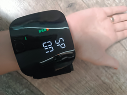 Автоматический Тонометр на Запястье с Голосовым Монитором Blood Pressure Monit фото от покупателей 6