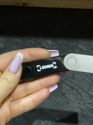 Криптокошелек Ledger Nano X Onyx Black фото от покупателей 1