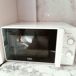 Мікрохвильова піч, 20л, мех.керув., 700Вт, сірий Beko 000330007 фото від покупців 2