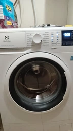 Стиральная машина Electrolux серии PerfectCare 600 EW6S406WU, фронтальная, узкая, 6 кг, 1000, A+++, 38 см, дисплей, белый фото от покупателей 9