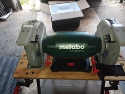 Точильний верстат Metabo DS&nbsp;200&nbsp;Plus 600 Вт 200 мм (604200000)