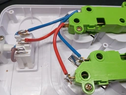 Мережевий фільтр Voltronic F34, 8 розеток EU, кнопка включення з індикатором, 2 м, 3х0.75мм, 2500W, White, Box (YT31701)