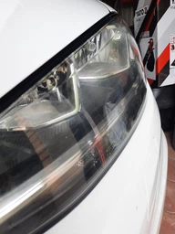 Полироль-реставратор для фар 2 в 1 Turtle Wax Headlight Restorer 300 мл (5010322531682) фото от покупателей 4