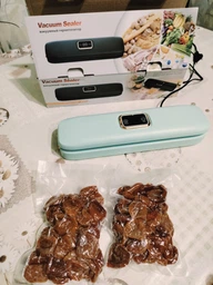 Вакуумный упаковщик для дома кухни Vacuum Sealer 01 вакууматор для еды продуктов питания сухих и влажных овощей и мяса прибор для упаковки пищи вакуумные упаковщики + комплект гофрированные пакеты 10 шт черный фото от покупателей 16