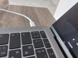 Ноутбук Apple MacBook Air 13" M1 8/256GB 2020 (MGN93) Silver фото от покупателей 2