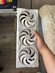 Видеокарта MSI GeForce RTX 5070 12G GAMING TRIO OC WHITE фото от покупателей 1