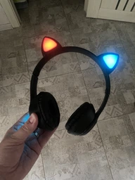 Бездротові навушники з котячими вушками CAT EAR Bluetooth 5.0 + EDR дитячі навушники, ігрові з блютуз гарнітурою і LED підсвічуванням, чорні VIV-23M фото від покупців 3