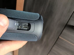 Портативна колонка Canyon OnMove 15 40W RGB Beige (CNE-CBTSP15BG) фото від покупців 14