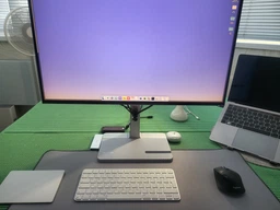 Игровая поверхность Logitech Desk Mat Studio Series Darker Rose (956-000053) фото от покупателей 3