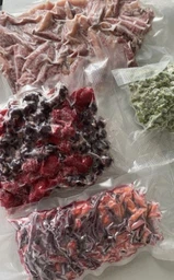 Вакууматор вакуумный упаковщик для хранения продуктов сухих влажных овощей мяса мощный 135 Вт с ножом резаком бытовой домашний кухонный компактный прибор упаковки еды Vacuum Sealer вакуумные упаковщики + вакуумные пакеты для вакуумации mrApp-22 фото от покупателей 1
