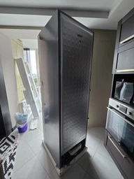 Двокамерний холодильник Whirlpool WHK 26402 XBR4U1 фото від покупців 2