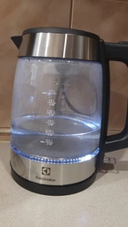 Електрочайник Electrolux 1.7л, Strix, скло, сріблясто-чорний фото от покупателей 12