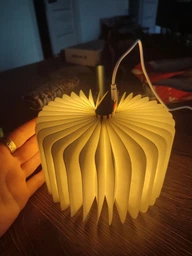 Настольный аккумуляторный светодиодный ночник лампа книга с зарядкой от USB магнитами для крепления 10х9х2,2 см (480409-Prob)