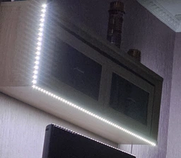 USB Светодиодная LED лента SMD2835 гибкая самоклеющаяся 5 вольт от повербанка. ЮСБ экономная лампа светильник нейтральный белый свет от Power Bank 5 метров фото от покупателей 5