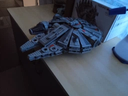 Конструктор Star Wars Сокол тысячелетия (MILLENNIUM FALCON) 1329 деталей фото от покупателей 1
