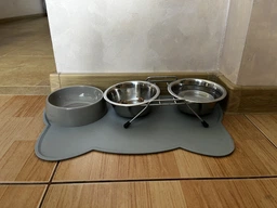Силиконовый коврик под миску для котов и собак для корма и воды (серый)