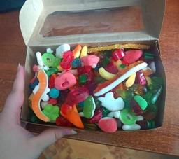 Подарочный мармеладный бокс Trolli 500 г - желейные конфеты ассорти в коробке
