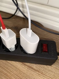 Сетевое зарядное устройство Apple 20W USB-C Power Adapter White (MD3J4ZM/A)