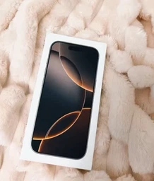 Мобільний телефон Apple iPhone 16 Pro 512GB Desert Titanium (MYNP3SX/A) фото від покупців 12