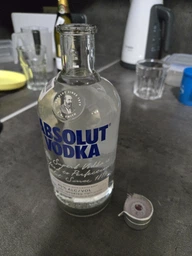 Водка Absolut 0.7 л 40% (7312040017683) фото от покупателей 2