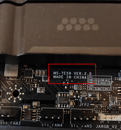 Материнская плата MSI MAG X870E Tomahawk Wi-Fi (sAM5, AMD X870E, PCI-Ex16) фото от покупателей 3