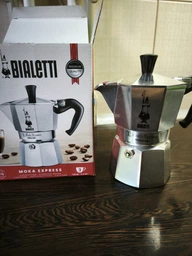 Кавоварка гейзерна Bialetti Moka Express (0.190 л – на 4 чашки) фото від покупців 16