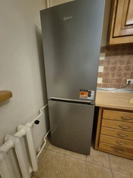 Холодильник Indesit INKS 1341 S4U