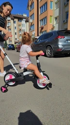 Детский трехколесный велосипед-трансформер Best Trike 58195 с родительской ручкой и съемными педалями, Черно-желтый