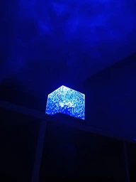 Ночник проектор КУБ с проекцией воды Настольная RGB лампа с эффектом водяной волны, с пультом и приложение LED светильник северного сияния Dynamic water Battery version STEEP Акрил фото от покупателей 3
