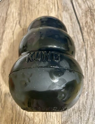 Іграшки KONG Extreme Іграшка суперміцна груша-годівниця для собак L (11124) фото від покупців 2