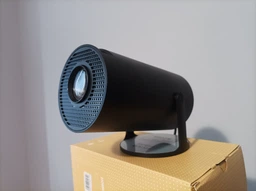 Смарт проектор SMART 4K Projector Ultra HD до 130 дюймов, мини, портативный, HDMI-совместимый, полная поддержка Android и iOS, Bluetooth 5.0, Wi-Fi 6, мультимедийный домашний кинотеатр, черный фото от покупателей 1