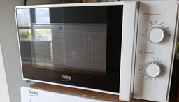 Мікрохвильова піч Beko , 20л, мех.керув., 700Вт, сірий (MOC20100SFB) фото от покупателей 5