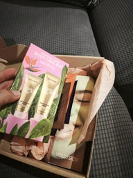 Охлаждающая лифтинг маска от отеков с экстрактом артишока Hollyskin Artichoke. Skin Perfecting Mask 250 г