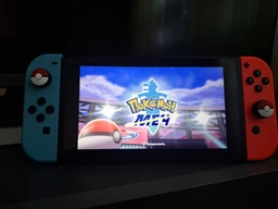 Силіконові накладки на стіки Red Pokemon Ball для Nintendo Switch (2шт.) [376412115] фото від покупців 1
