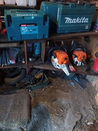Акумуляторна кутова шліфувальна машина Makita DGA515RTJ