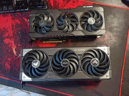 Відеокарта ASUS GeForce RTX 5070 Ti TUF Gaming OC 16GB GDDR7 DLSS4 (TUF-RTX5070TI-O16G-GAMING) EU фото від покупців 9