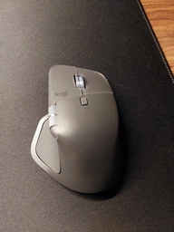 Миша Logitech MX Master 4 Performance Wireless/Bluetooth Graphite (910-007562) фото від покупців 1
