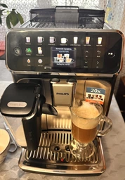 Кофемашина PHILIPS Series 5500 LatteGo EP5547/90