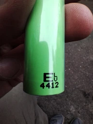 Аккумулятор 18650 литий ионный Без бренда JBV 2502 на 3400mAh 2A салатовый с выпуклым плюсом + USB ночник в комплекте фото от покупателей 2