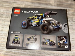 Конструктор LEGO Technic Внедорожник багги для гонок 219 деталей (42164) фото от покупателей 4